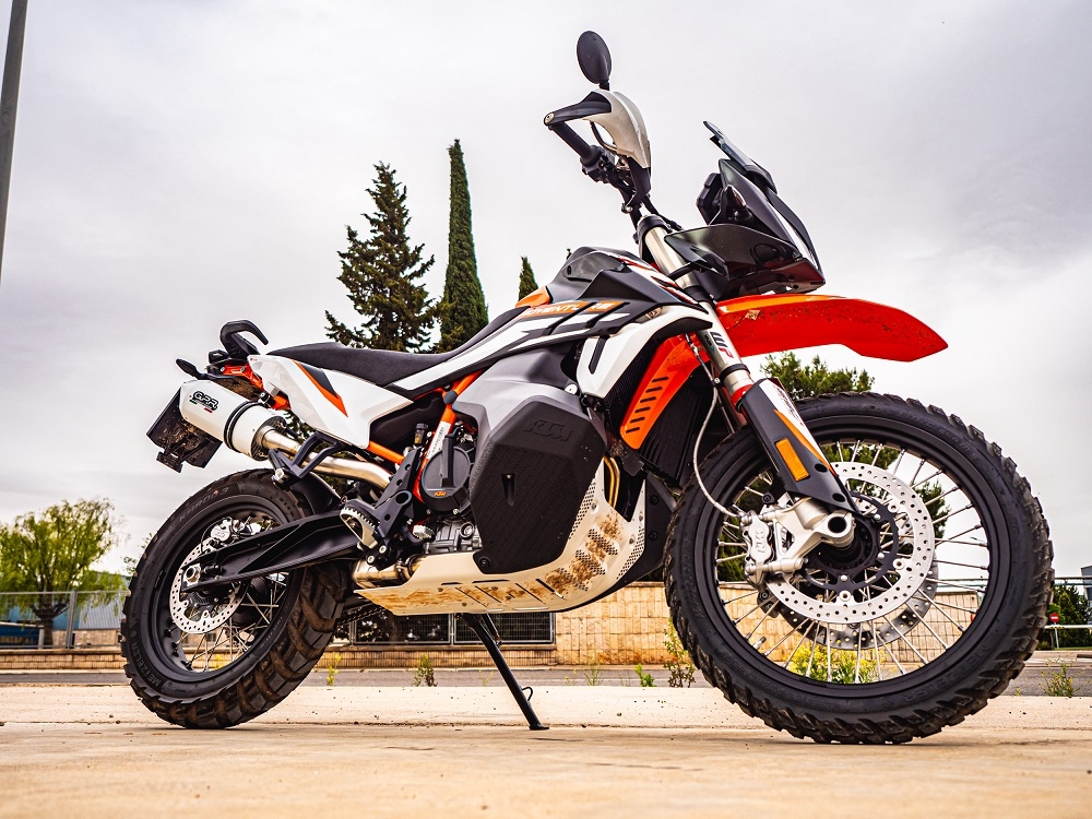 Exhaust compatible with Ktm 890 Adventure R/Rally 2025-2026, Albus Evo4, Slip-on exhaust including removable db killer and link pipe, EPA-compliant 