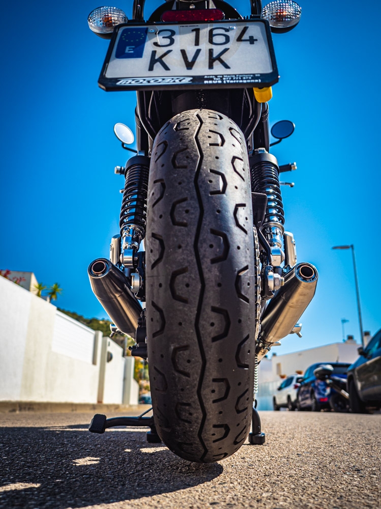 Exhaust compatible with Triumph Street Twin 900 2020-2021, Deeptone Inox, Dual slip-on including removable db killers and link pipes, EPA-compliant 
