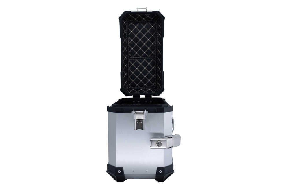 GPR TECH compatible with  Voge 900DSX 2026/2027 e5 plus GPR TECH Pair of side cases aluminum made with contoured right side, silver color with specific pannier black holder Capacity 38 LT. + 32 LT.