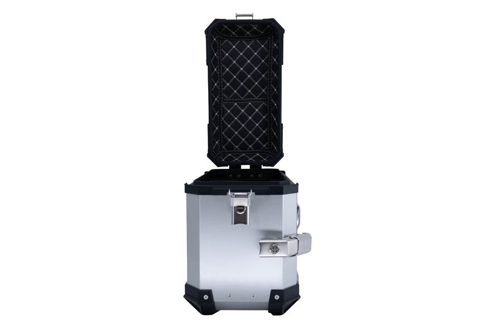 GPR TECH compatible with  Voge 900DSX 2026/2027 e5 plus GPR TECH Pair of side cases aluminum made with contoured right side, silver color with specific pannier black holder Capacity 38 LT. + 32 LT.
